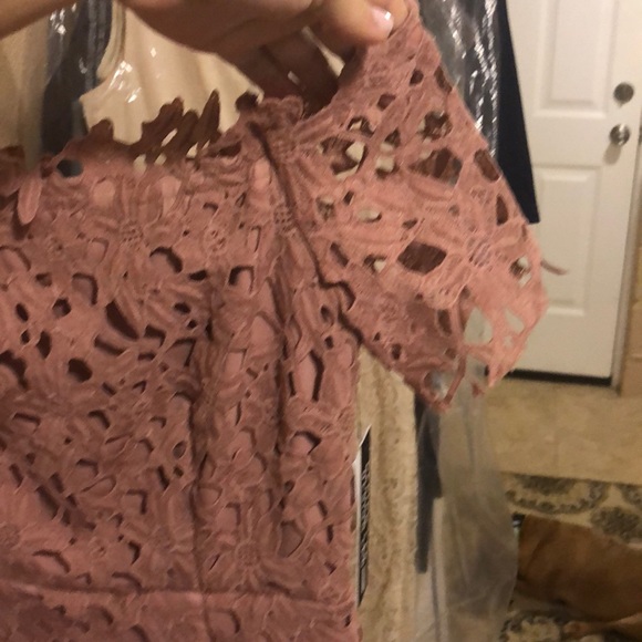 NWT- Design Lab Mauve Lace Dress off the shoulder - Picture 3 of 8